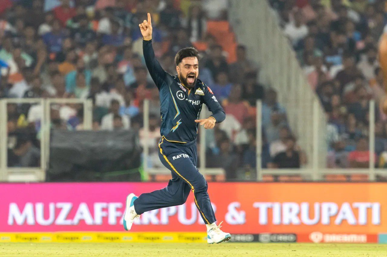 Rashid Khan celebrating a wicket vs MI [IPLT20]