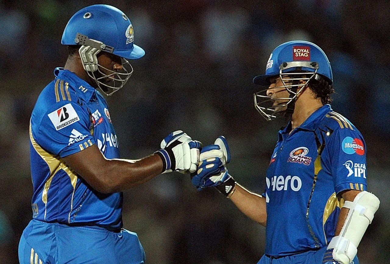 Dwayne Smith and Sachin Tendulkar for MI [IPLT20].