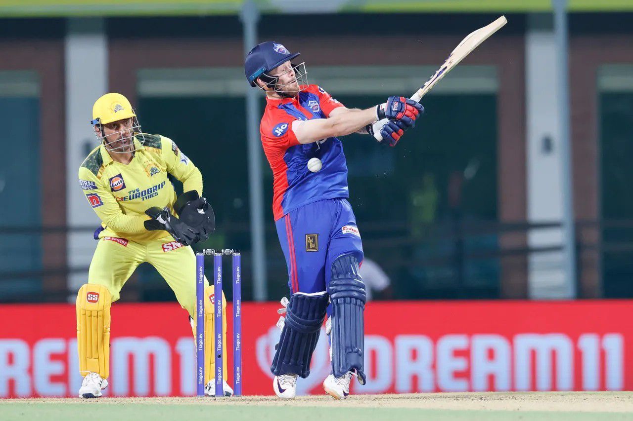 MS Dhoni and Phil Salt in action. [IPLT20]