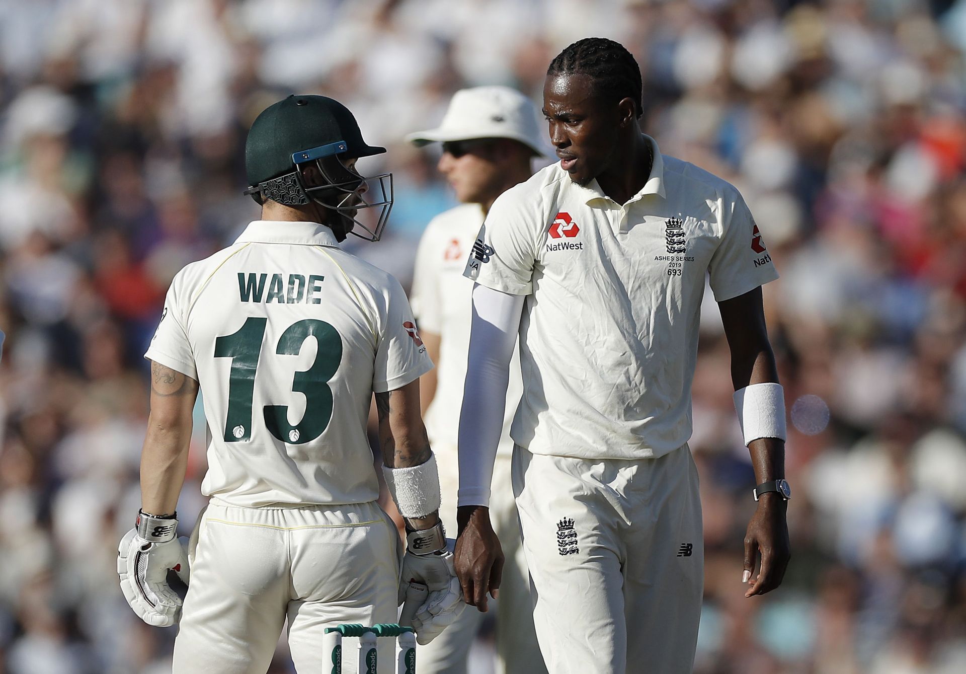 Matthew Wade (left) and Jofra Archer exchange words during day four of the 5th Ashes Test in 2019. (Pic: Getty Images)