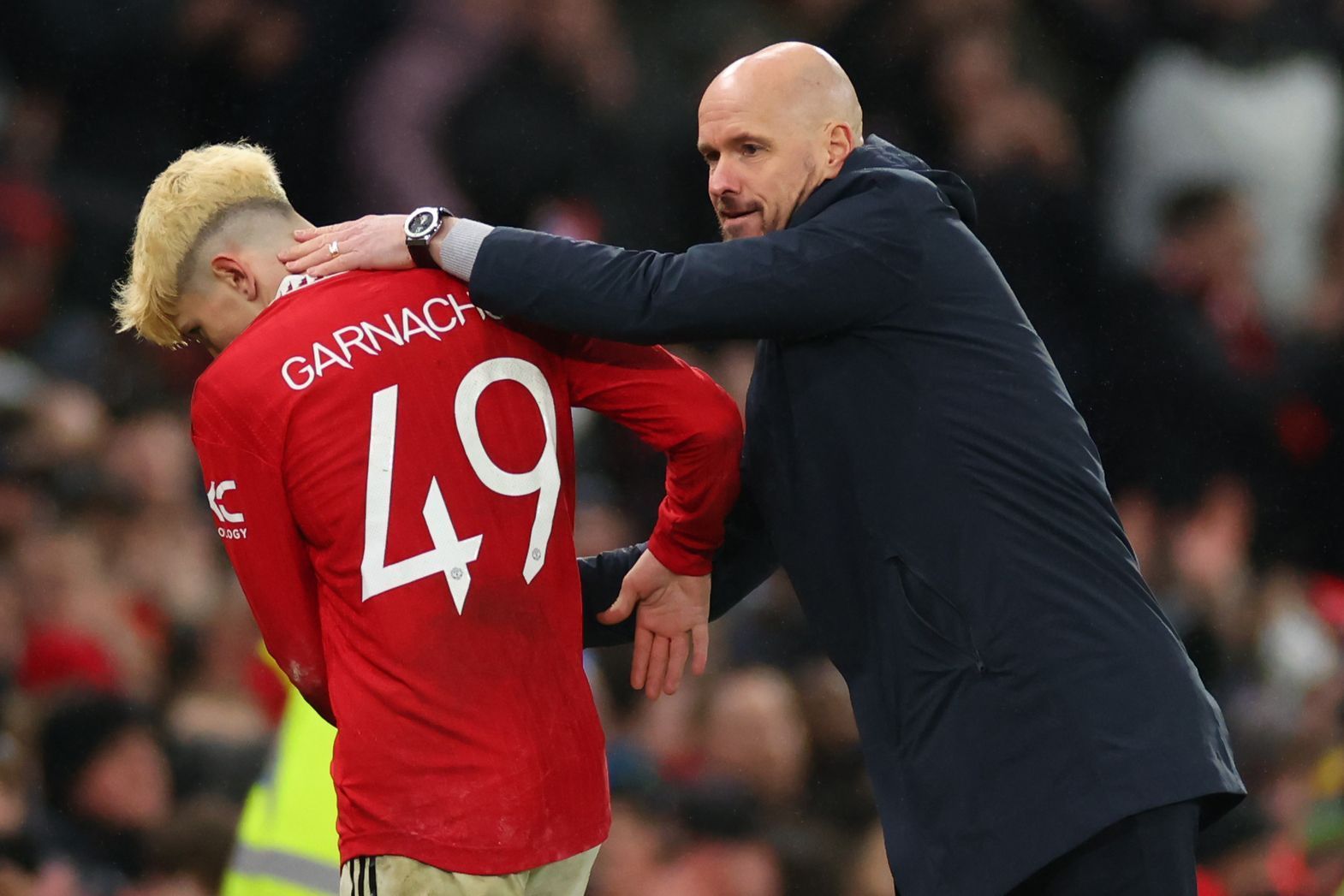 Erik ten Hag reacts to Garnacho (left) penning new deal.