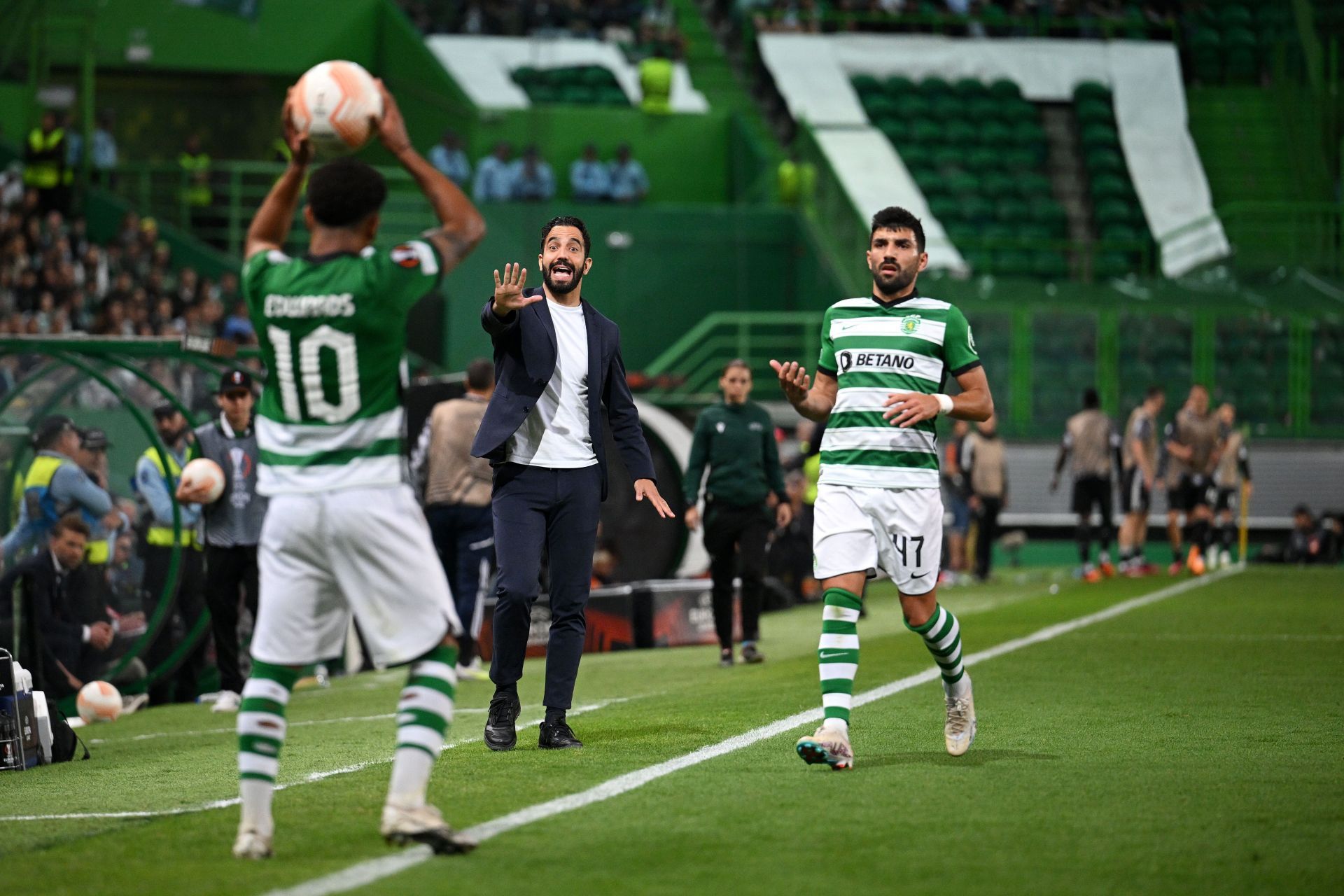 Sporting CP v Juventus: Quarterfinal Second Leg - UEFA Europa League