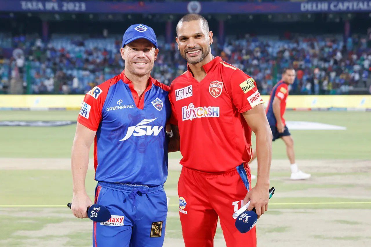 David Warner and Shikhar Dhawan posing at the toss [IPLT20]