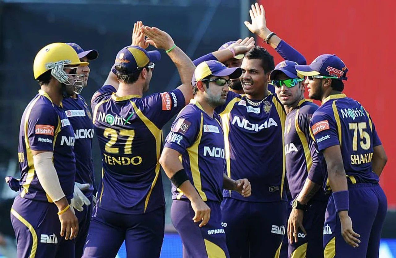 Sunil Narine and his other KKR teammates in IPL 2012 [IPLT20].