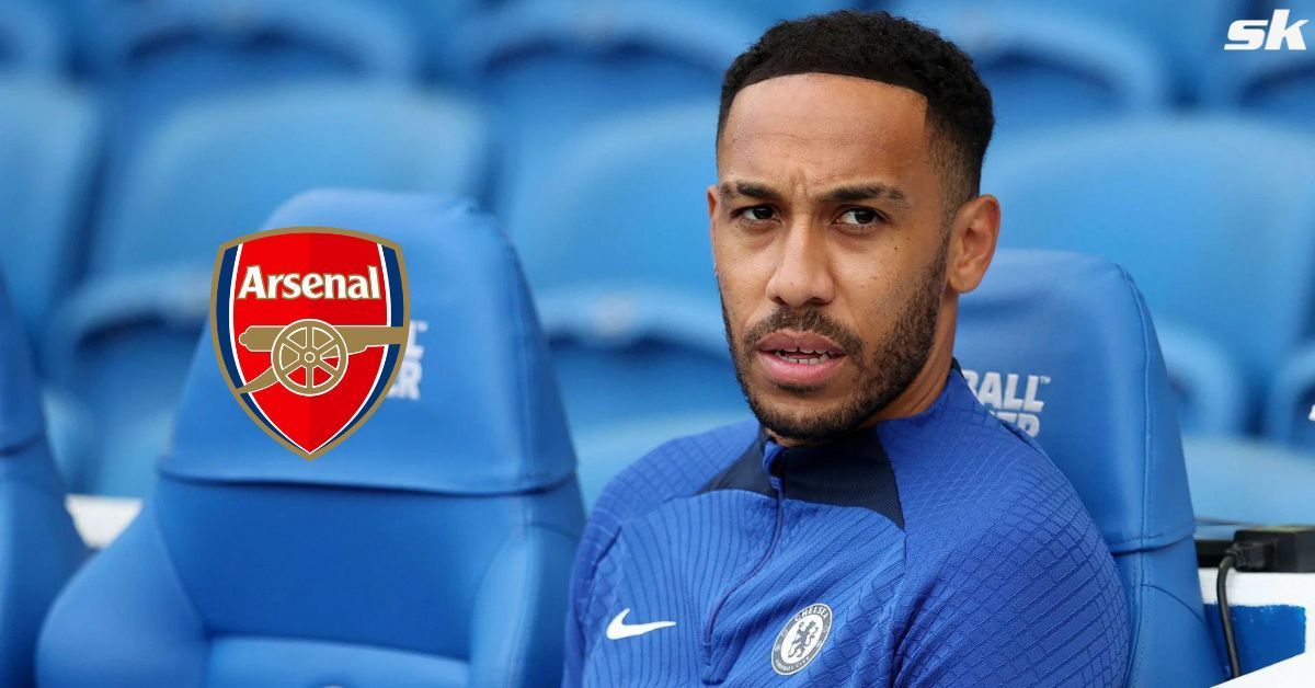 Pierre-Emerick Aubameyang reacted to an Arsenal fan