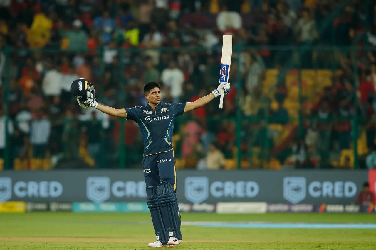 Shubman Gill raising his bat after a hundred [IPLT20]