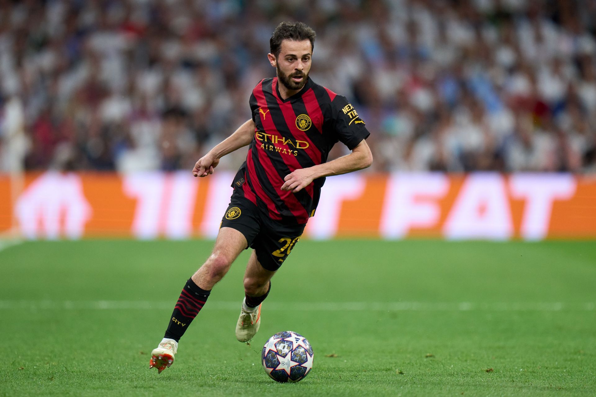 Bernardo Silva has admirers at the Parc des Princes.