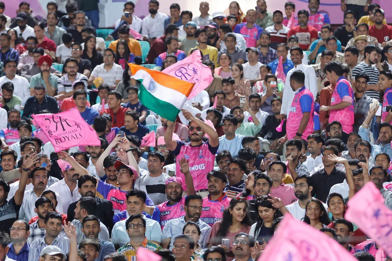 Rajasthan Royals fans in Jaipur [IPLT20]