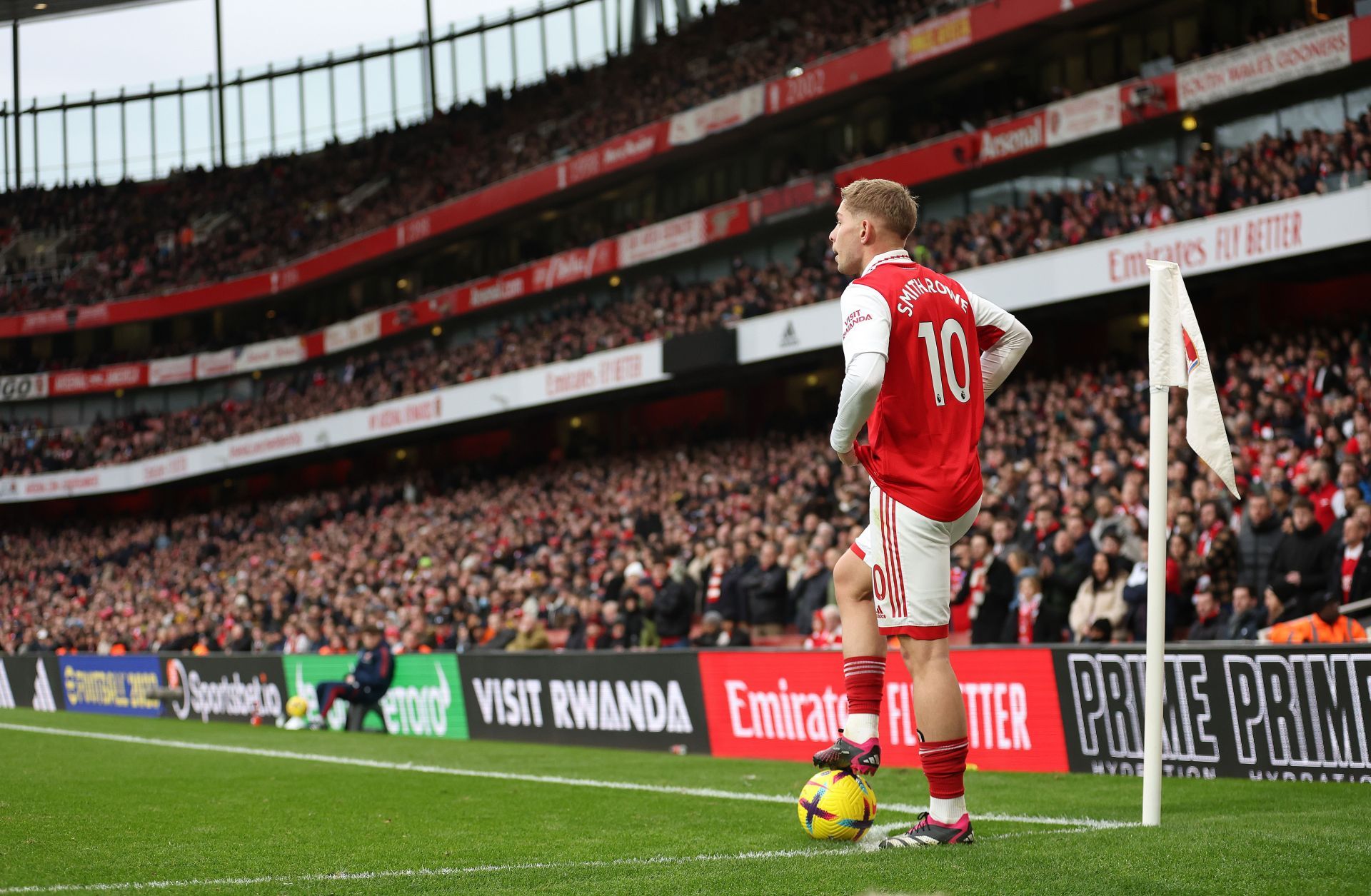 Smith Rowe will be remaining with the Gunners.