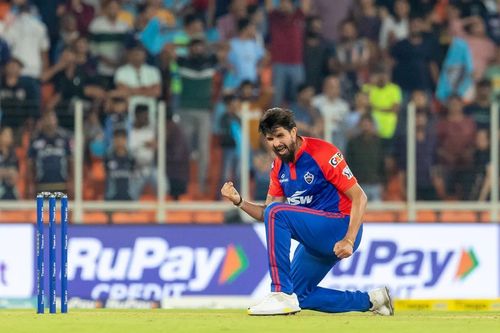 Ishant Sharma pumped up after a wicket vs GT [IPLT20]