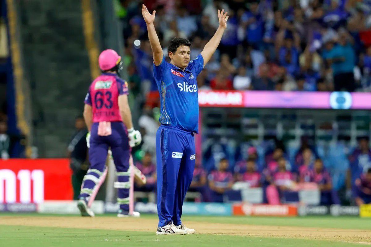 Piyush Chawla celebrating a wicket vs RR [IPLT20]