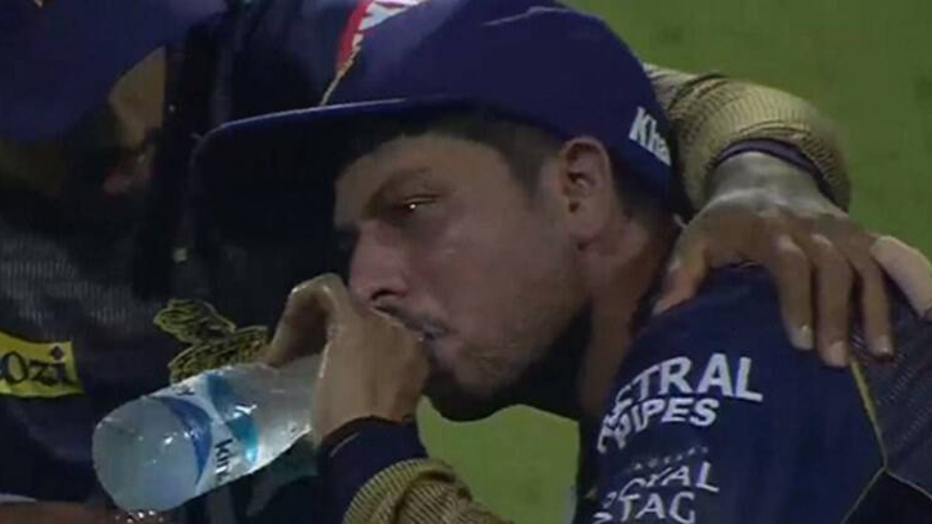 Kuldeep yadav seemed shattered after that over to Moeen Ali (P.C.:Twitter)