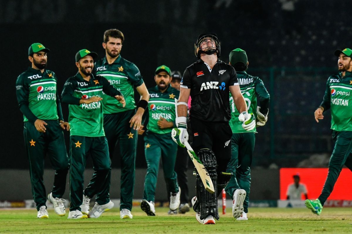 पाकिस्तान ने न्यूजीलैंड के खिलाफ आसान जीत दर्ज की 
