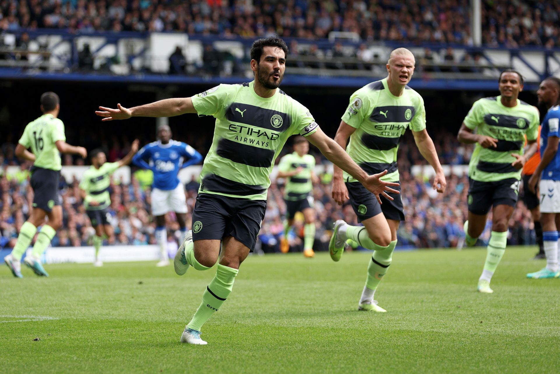 Everton FC v Manchester City - Premier League