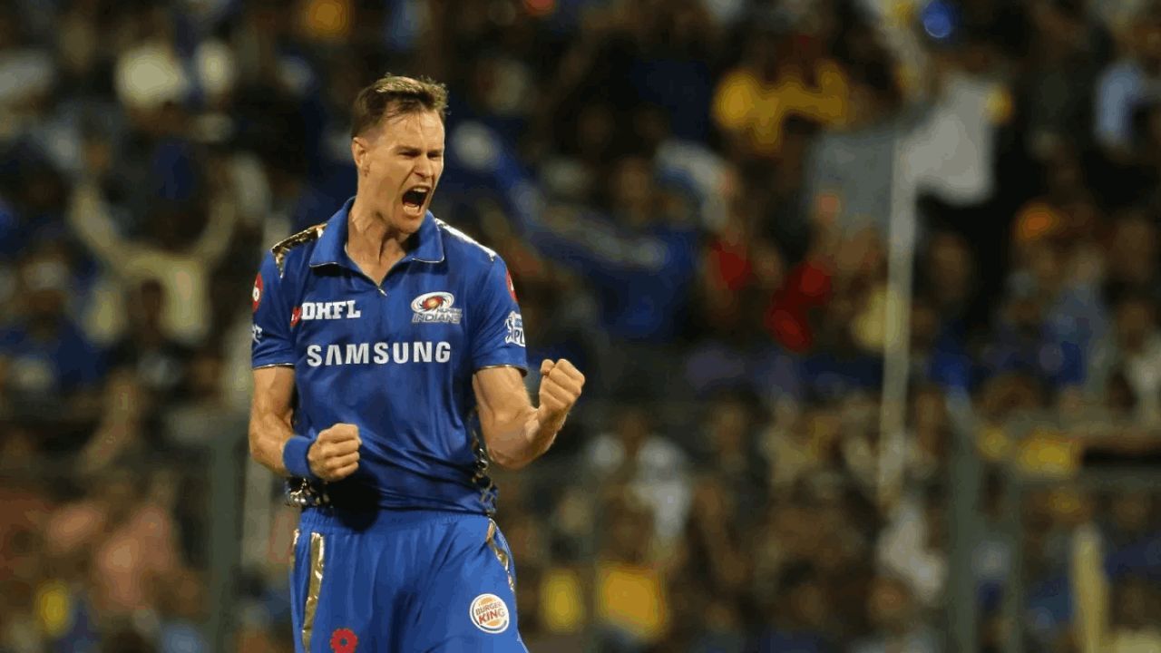 Behrendorff will have to take responsibility as MI's bowling attack is quite inexperienced