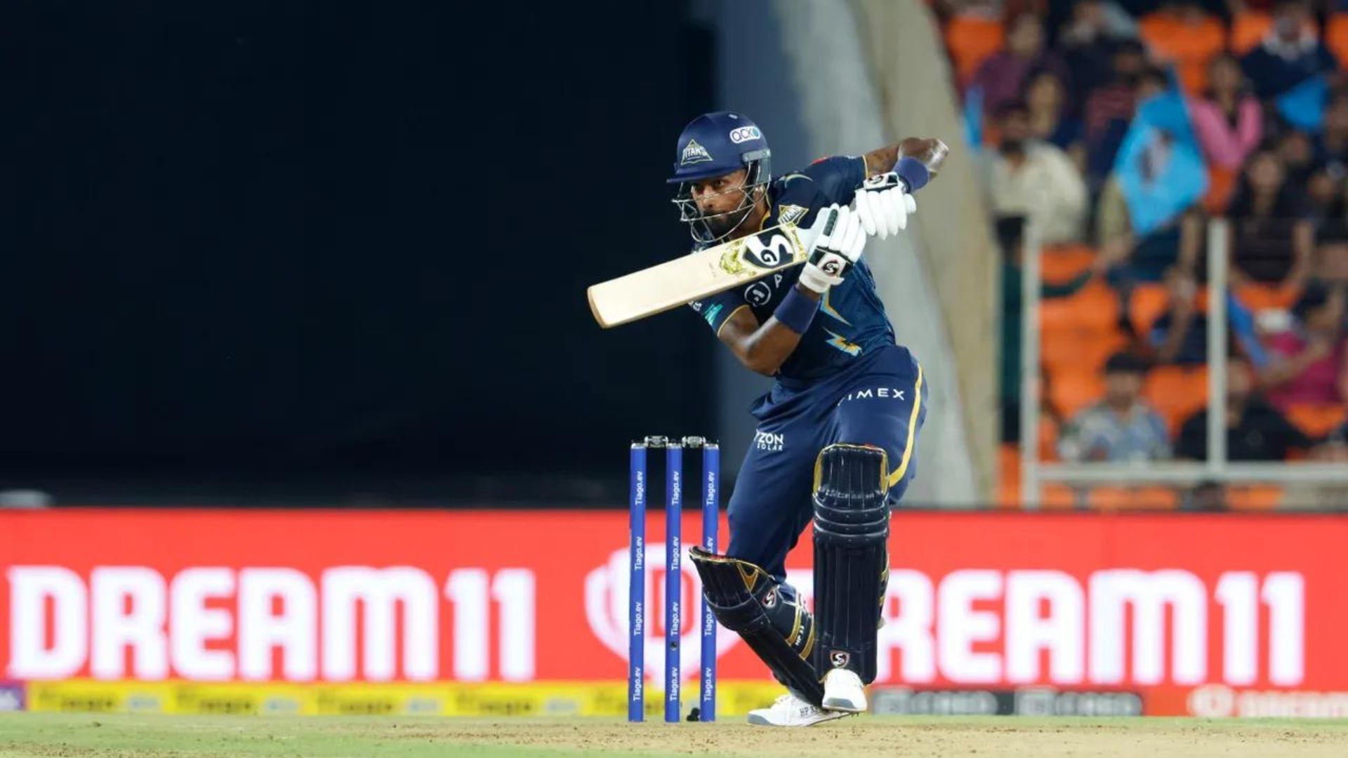 Hardik Pandya in action for GT against DC (P.C.:iplt20.com)