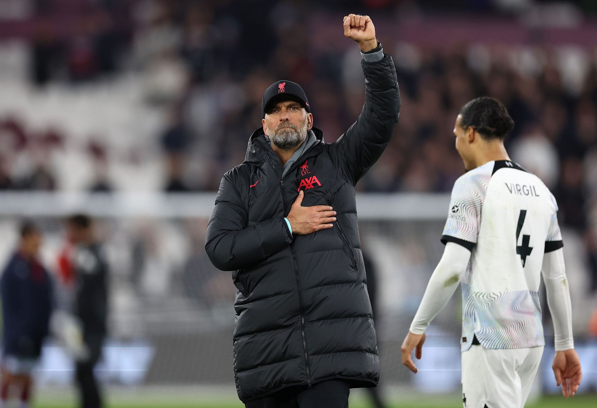 Jurgen Klopp (centre) with Virgil van Dijk