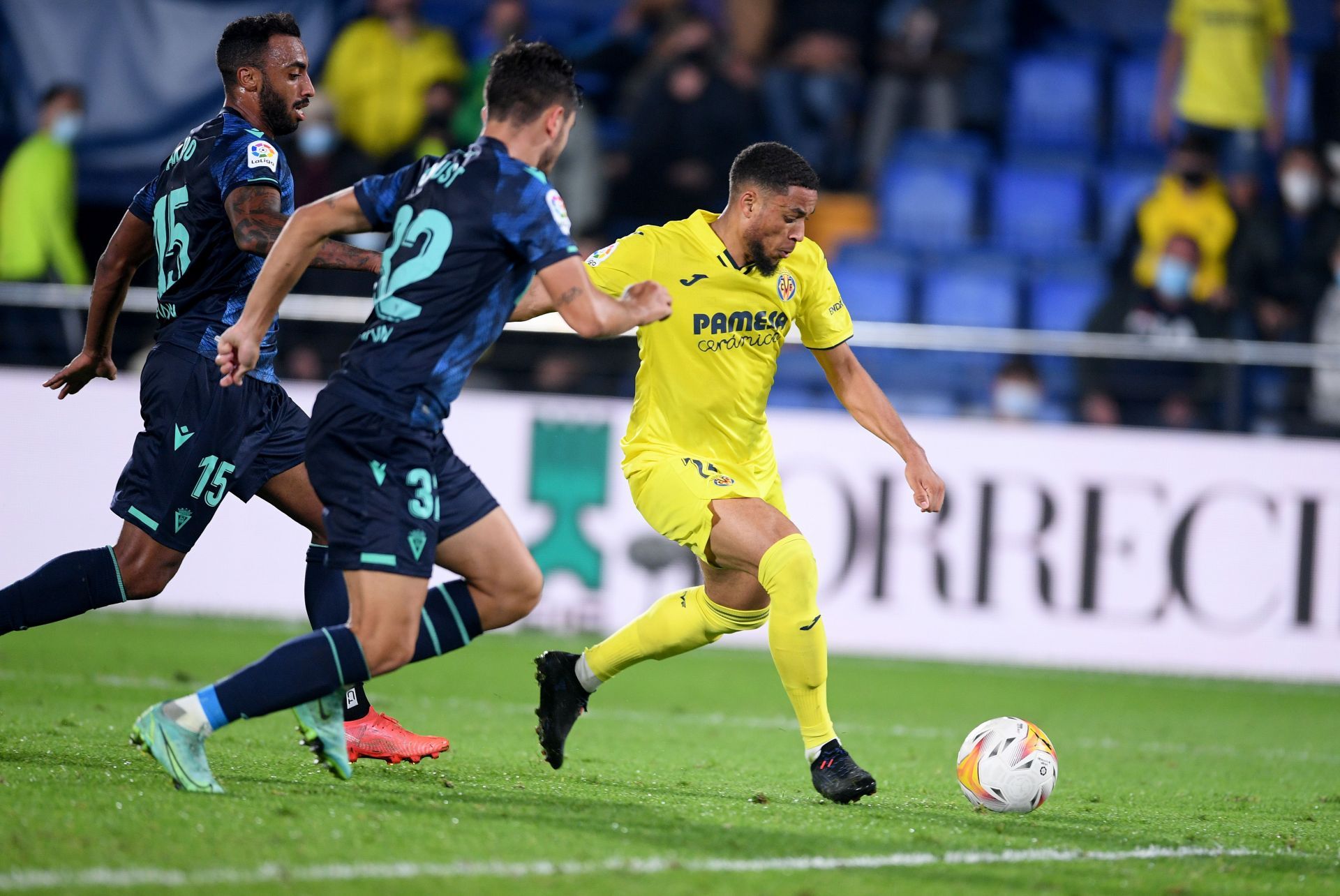 Villarreal CF v Cadiz CF - La Liga Santander