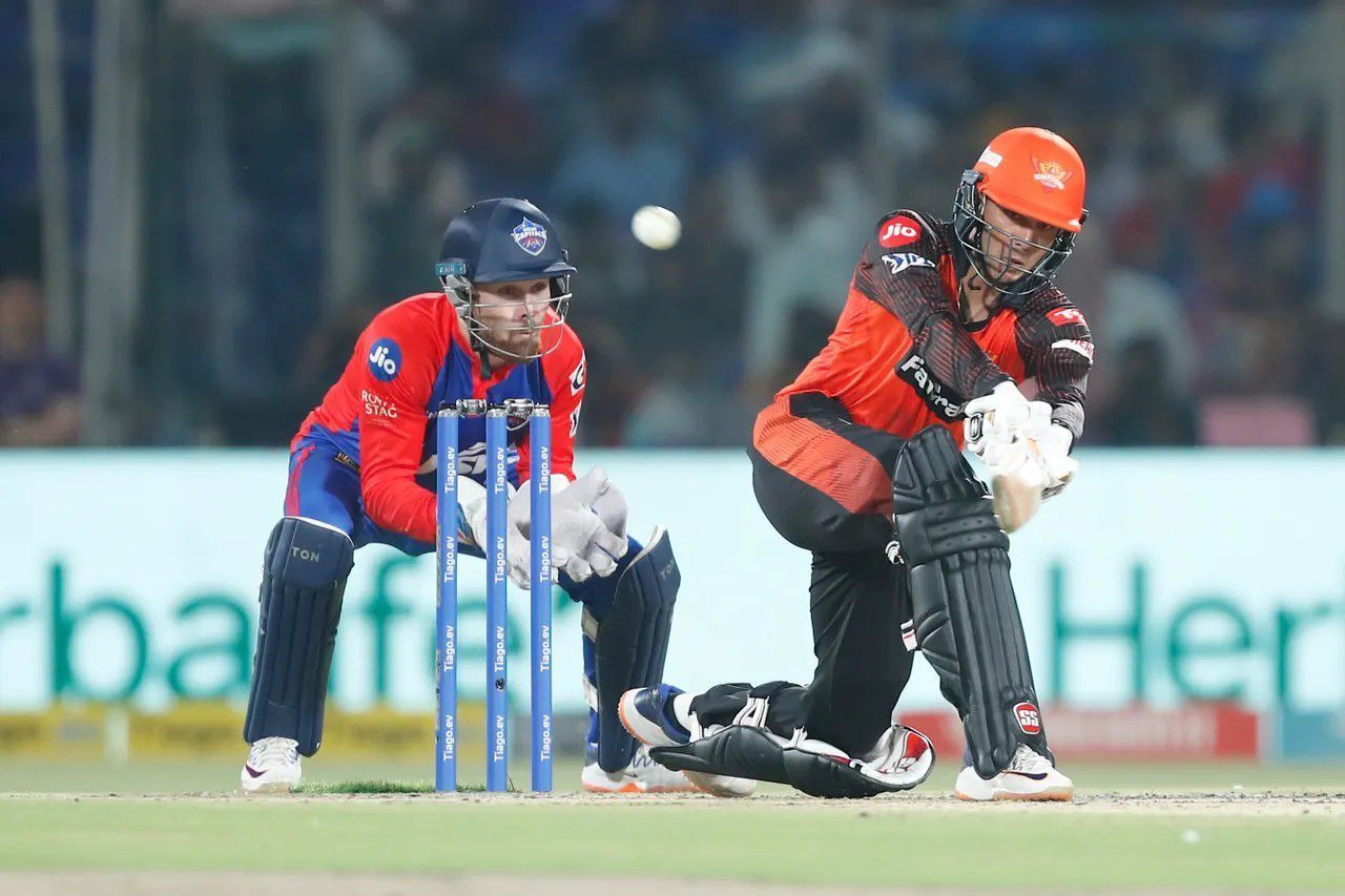 Abhishek Sharma in action vs DC [IPLT20]