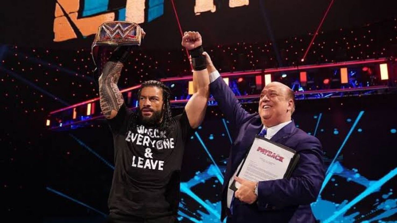 अनडिस्प्यूटेड WWE यूनिवर्सल चैंपियन रोमन रेंस और पॉल हेमन 