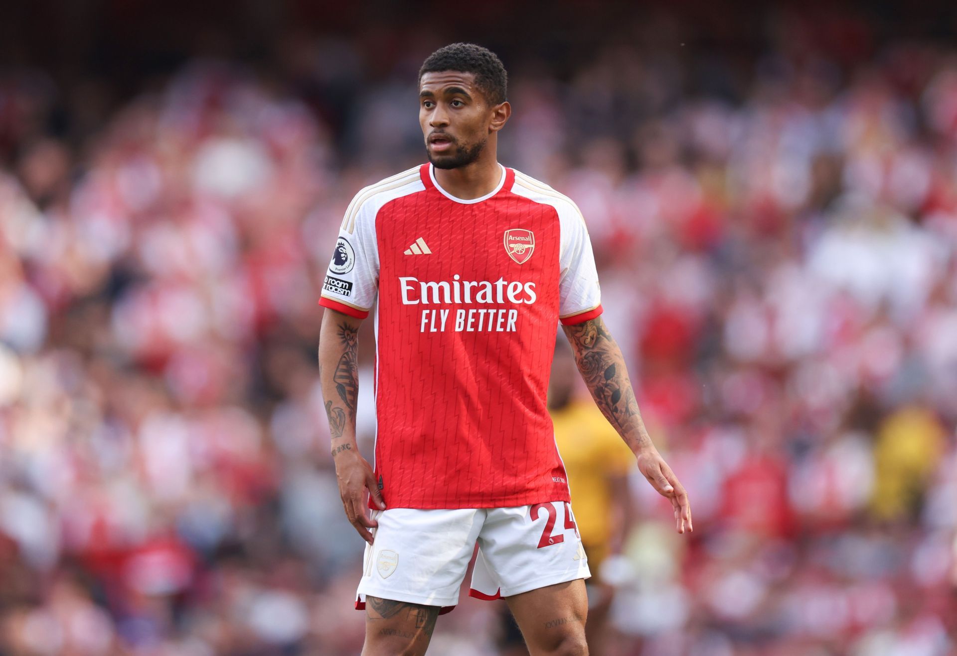 Reiss Nelson is yet to commit his future at the Emirates.