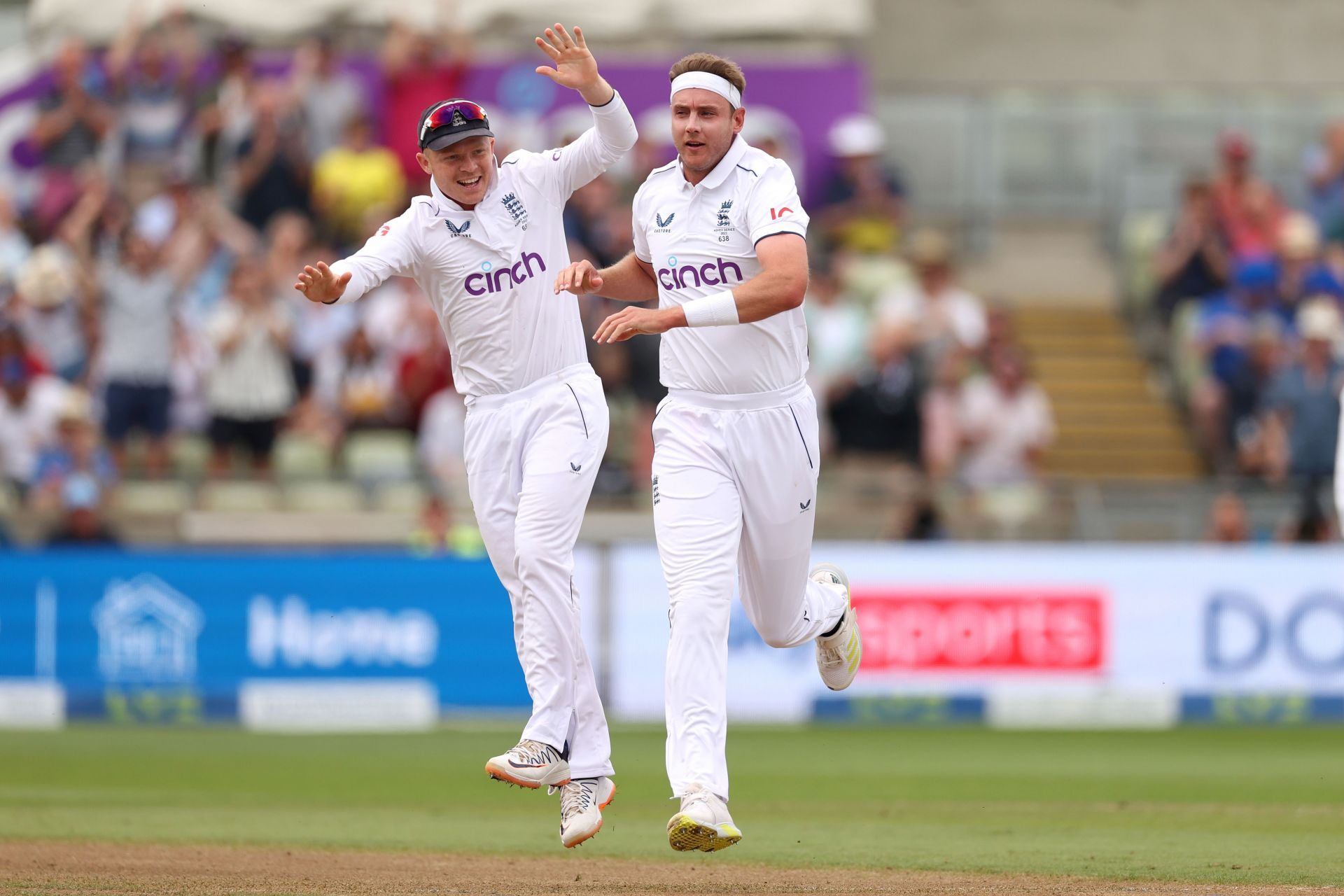 England v Australia - LV= Insurance Ashes 1st Test Match: Day Two