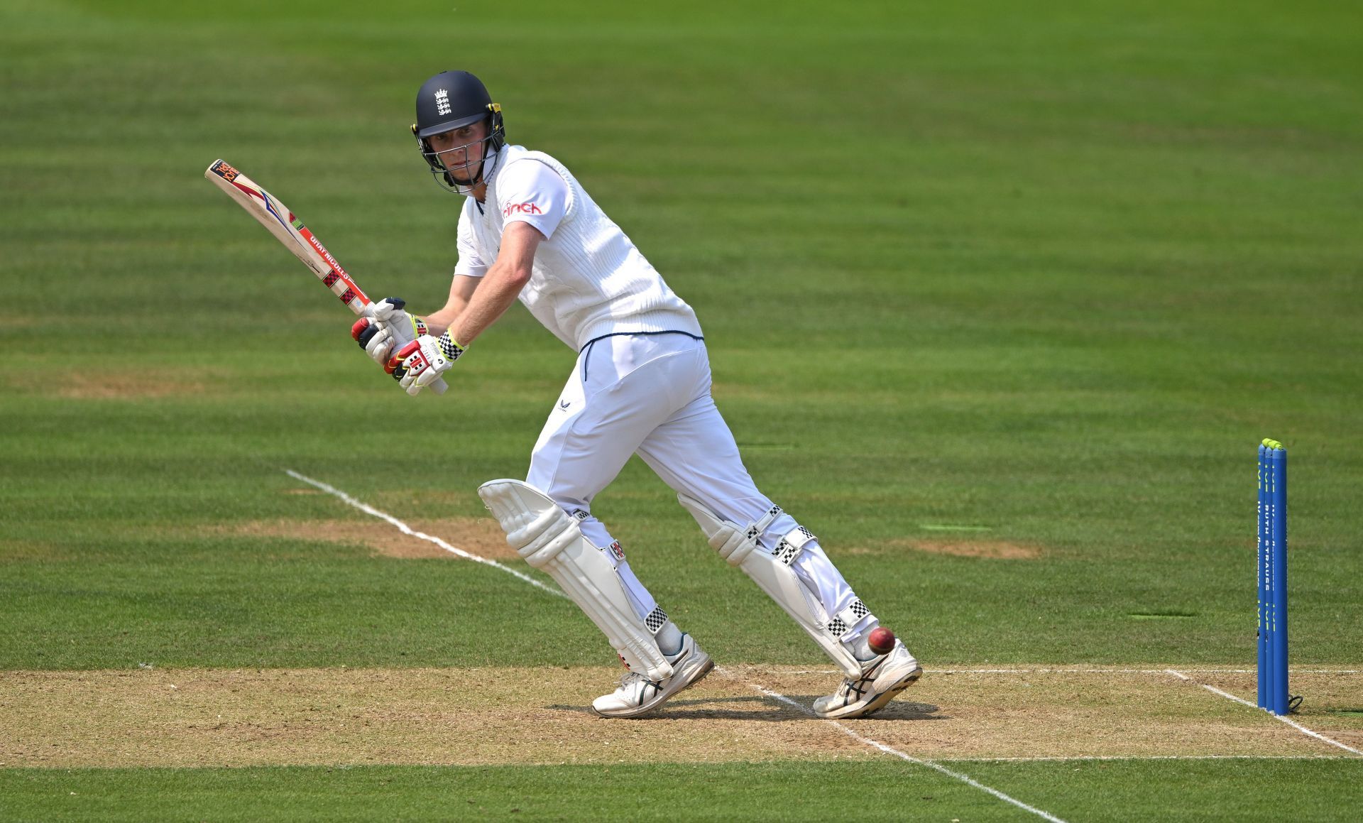 England v Australia - LV= Insurance Ashes 2nd Test Match: Day Two