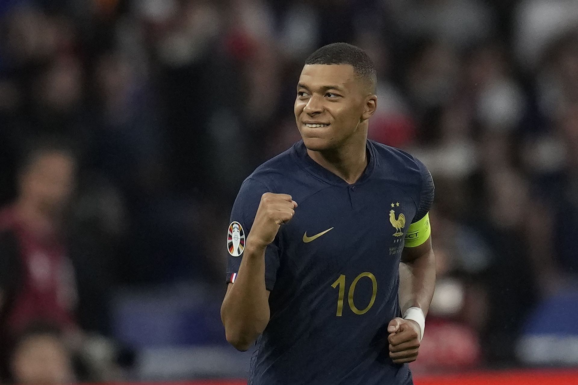 Kylian Mbappe remains linked to the Santiago Bernabeu.