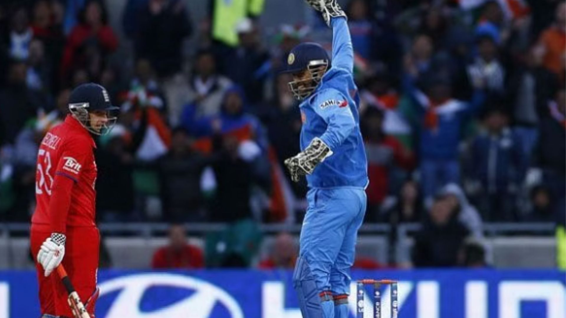 MS Dhoni celebrates India&#039;s CT win.