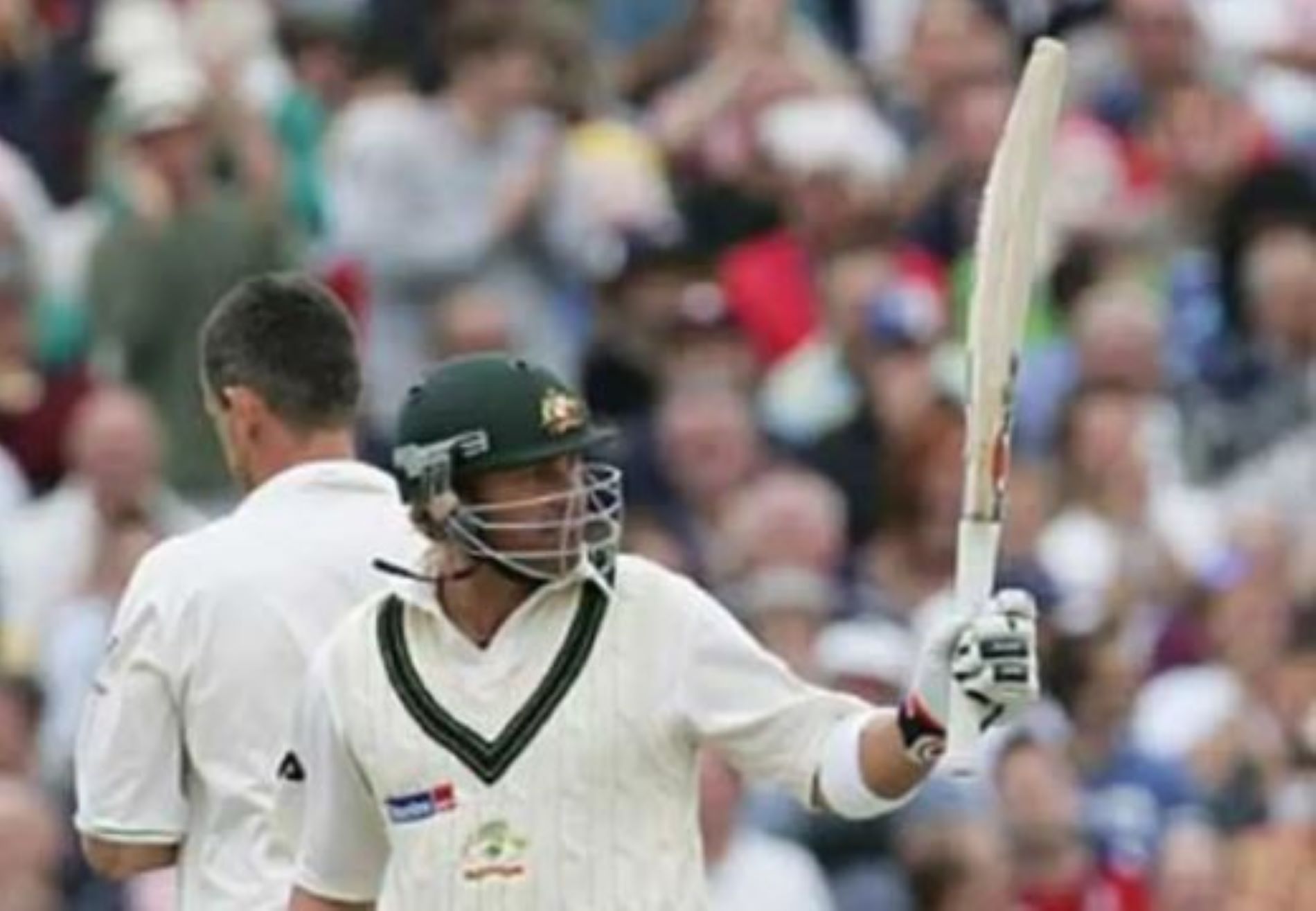 Warne&#039;s blistering knock helped Australia avoid the follow-on.