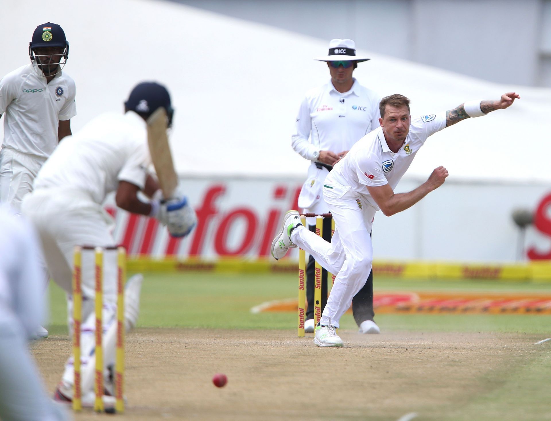 1st Sunfoil Test: South Africa v India, Day 2