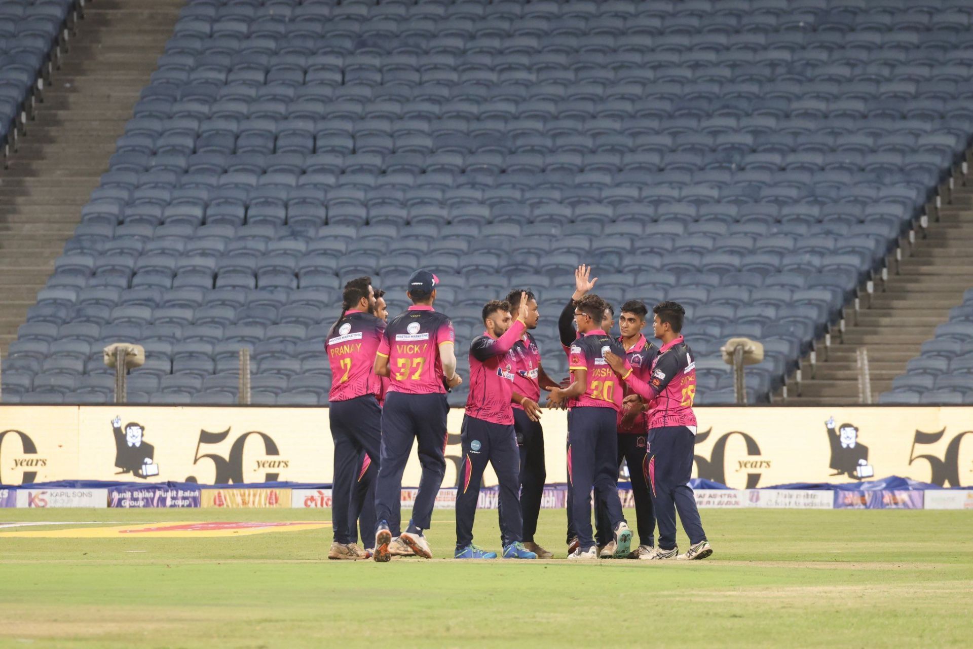 Solapur Royals in action (Image Courtesy: Twitter/MPLT20Tournament)