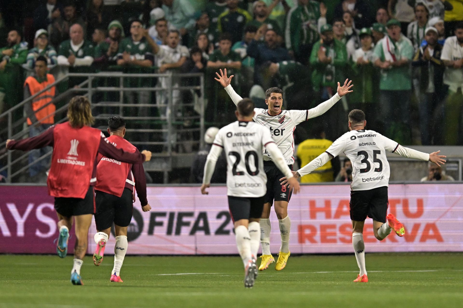 Palmeiras v Athletico Parananese - Copa CONMEBOL Libertadores 2022: Semifinals