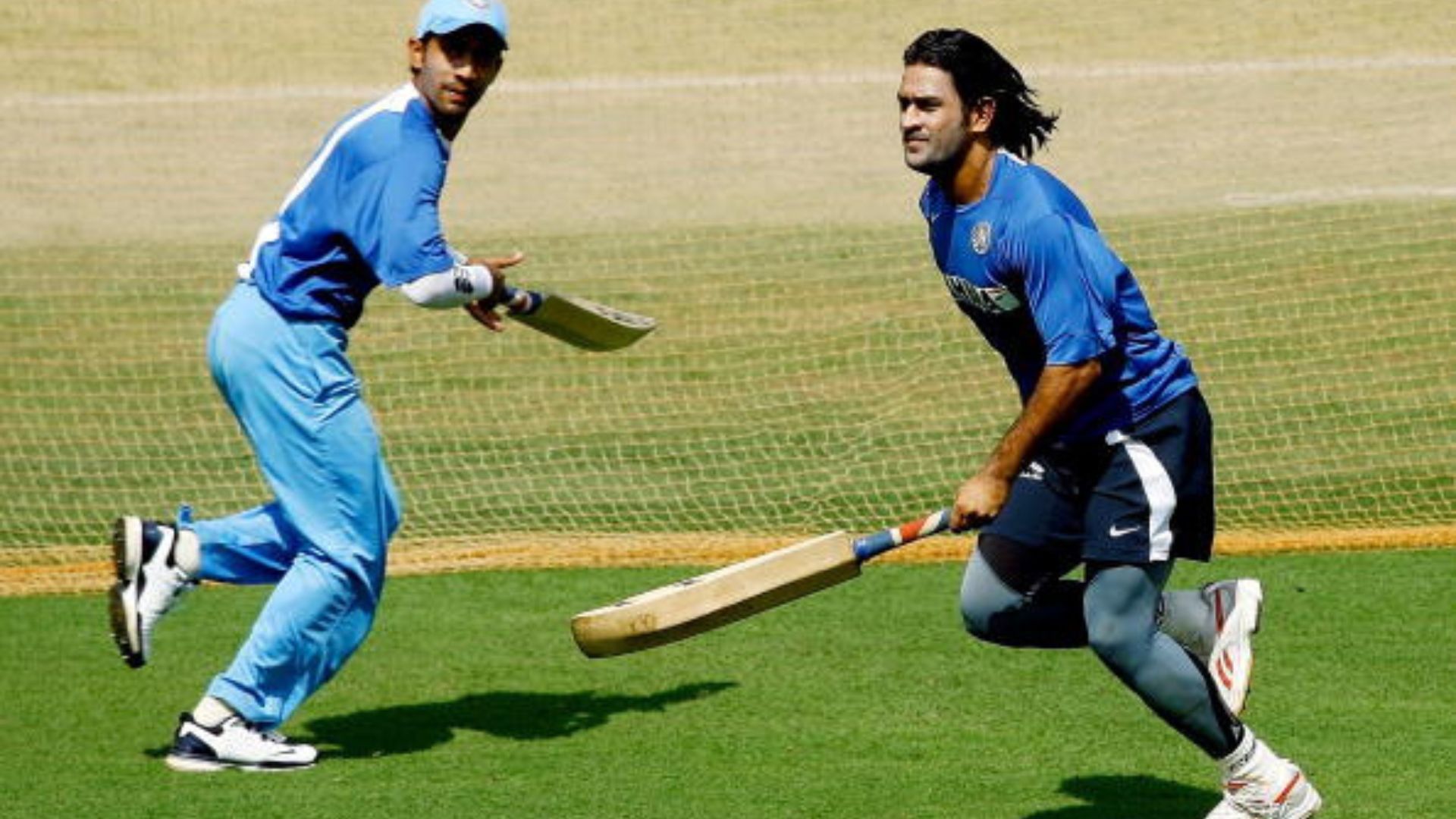 MS Dhoni (R) was initially a backup to Dinesh Karthik in India A tour back in 2004 (P.C.:twitter)
