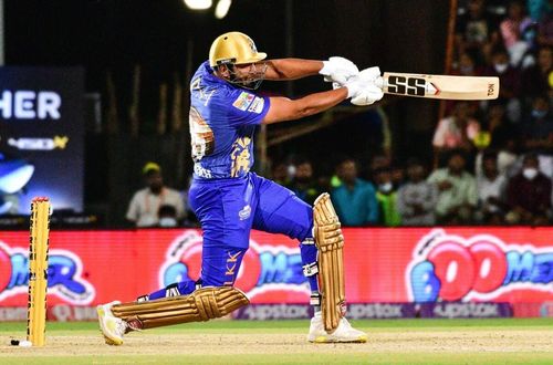 Shahrukh Khan in action for Lyca Kovai Kings in TNPL 2023 (Image Courtesy: Sportstar - The Hindu)