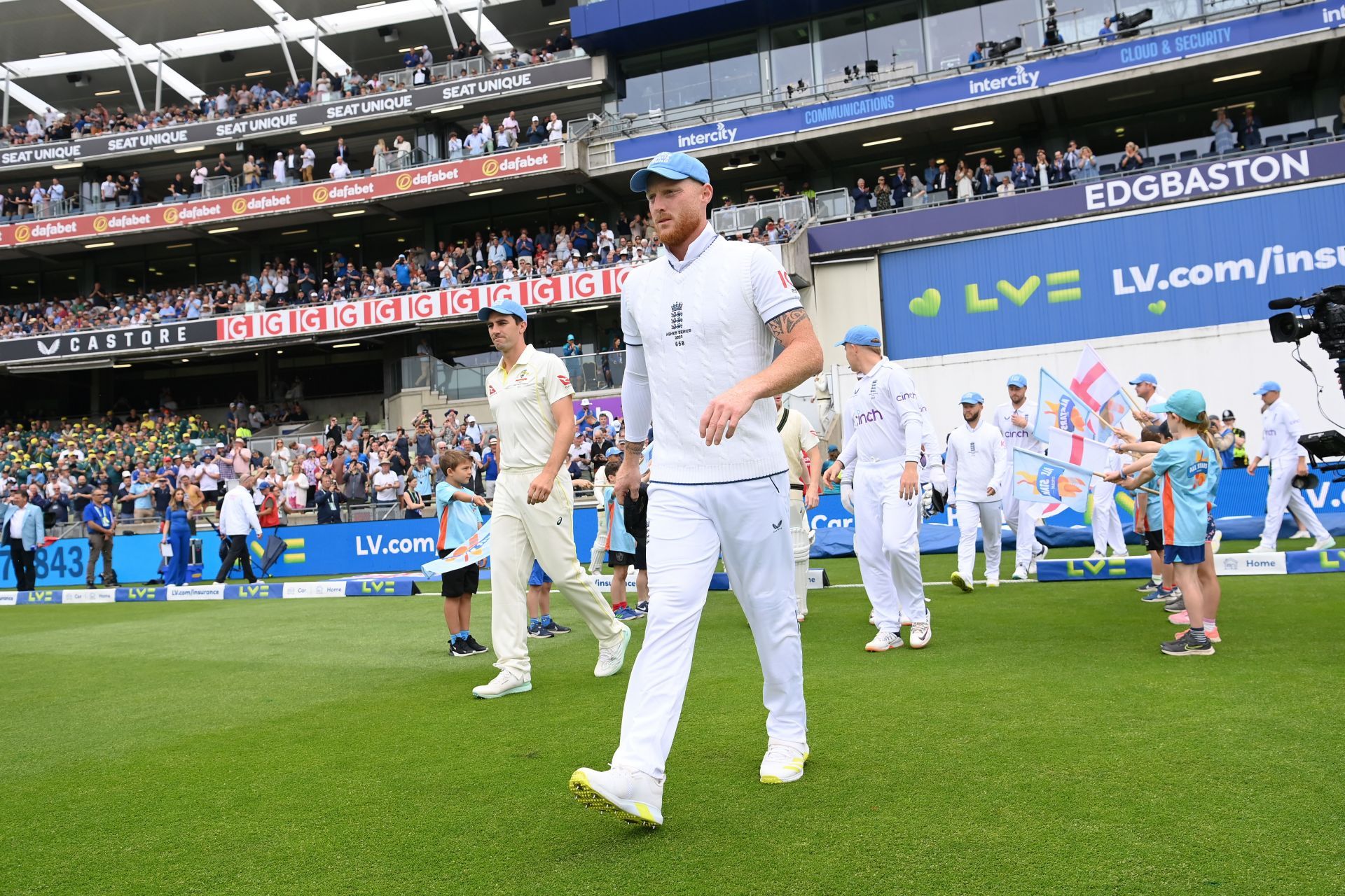 England v Australia - LV= Insurance Ashes 1st Test Match: Day Two