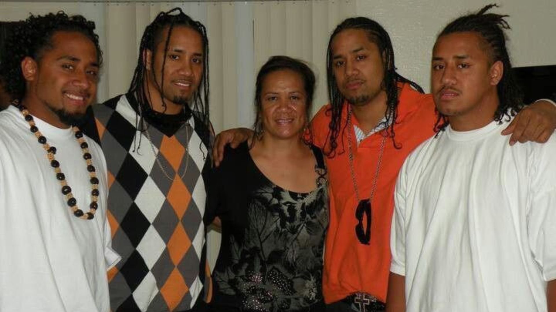 Solo Sikoa The Usos: Do Solo Sikoa and The Usos have different mothers ...