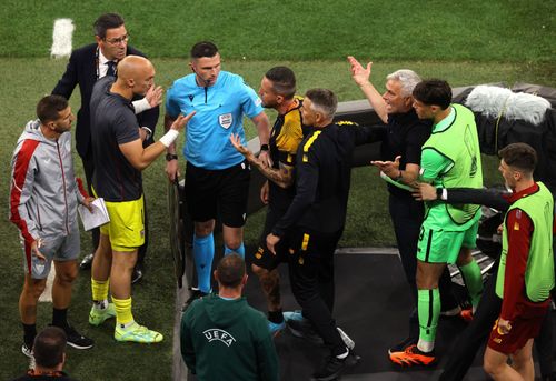 Jose Mourinho lost his head during his side's final defeat.