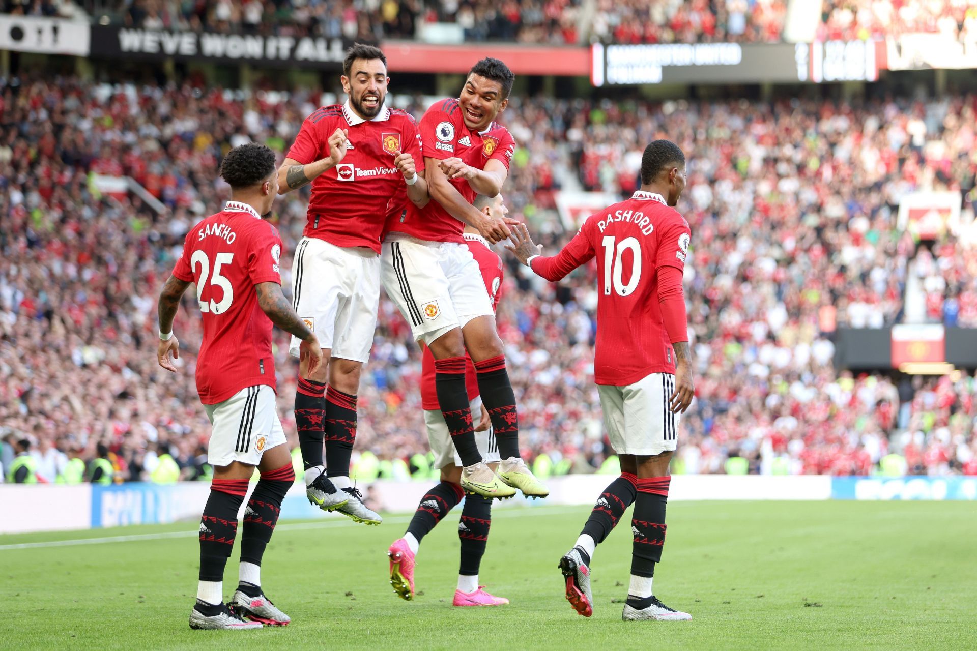 Manchester United v Fulham FC - Premier League