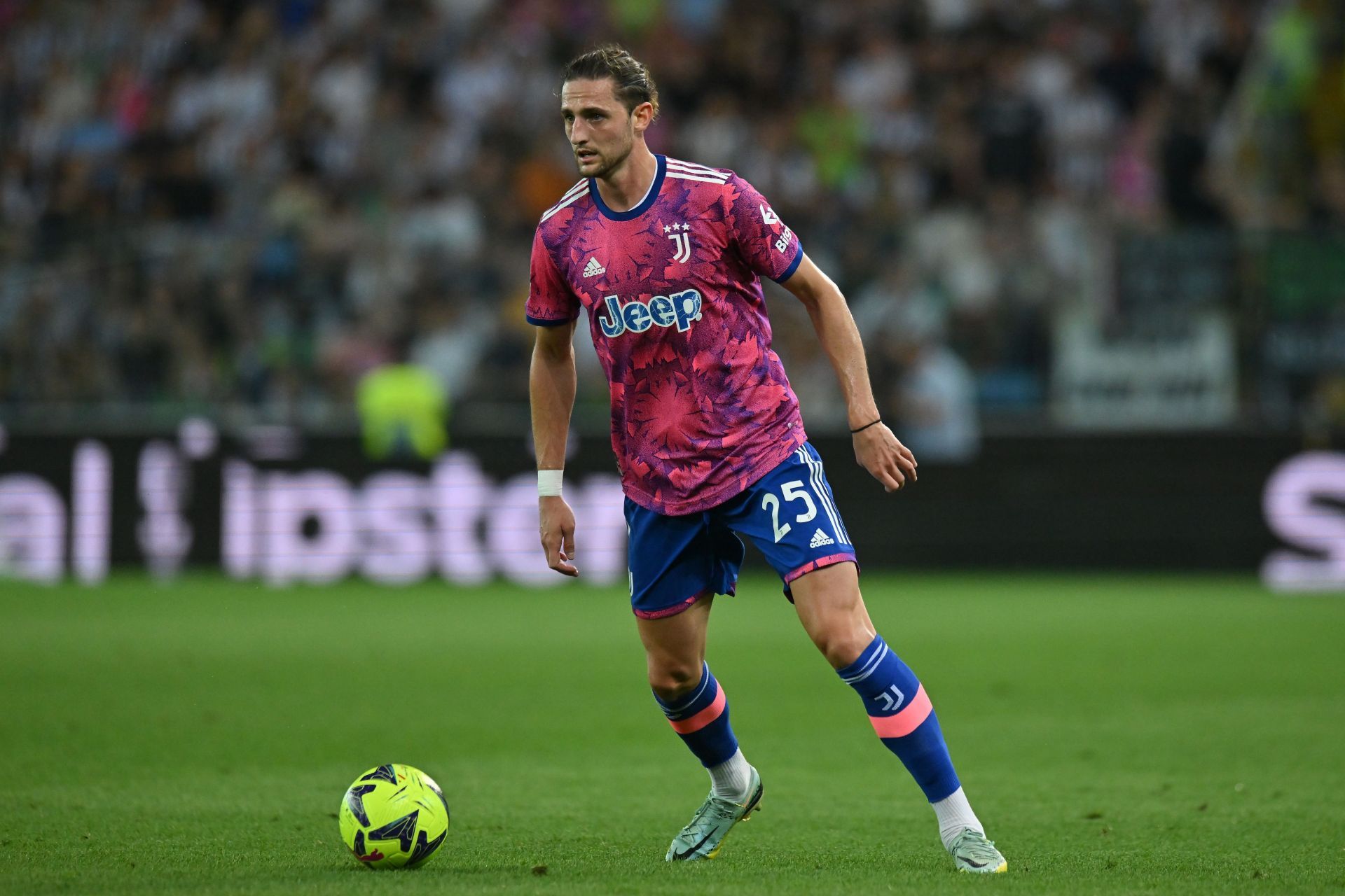 Adrien Rabiot has admirers at Old Trafford.