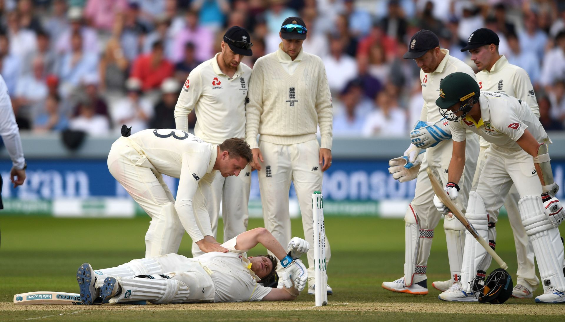 Steve Smith down after getting hurt by a Jofra Archer bouncer in 2019.