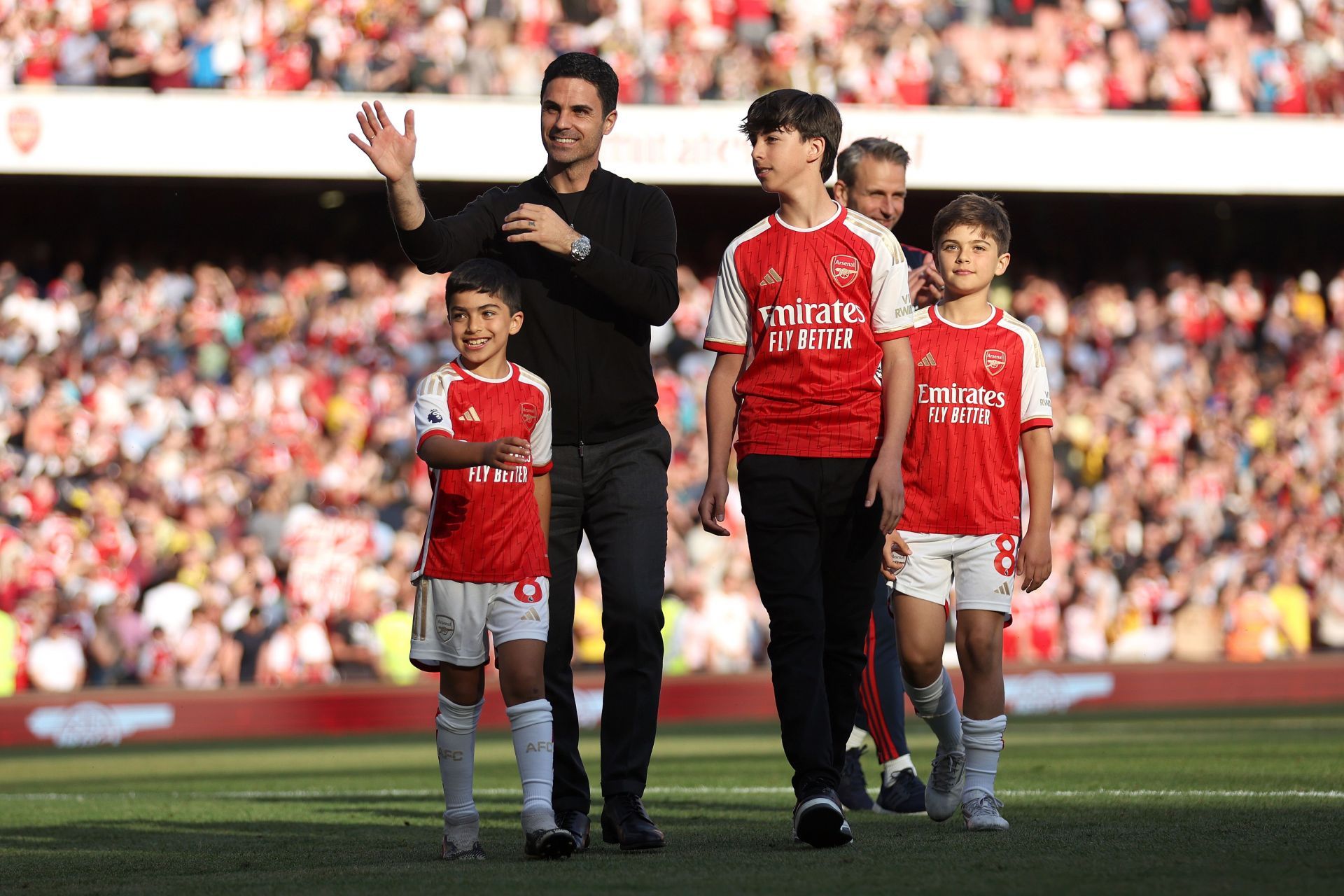 Mikel Arteta is happy at the Emirates.