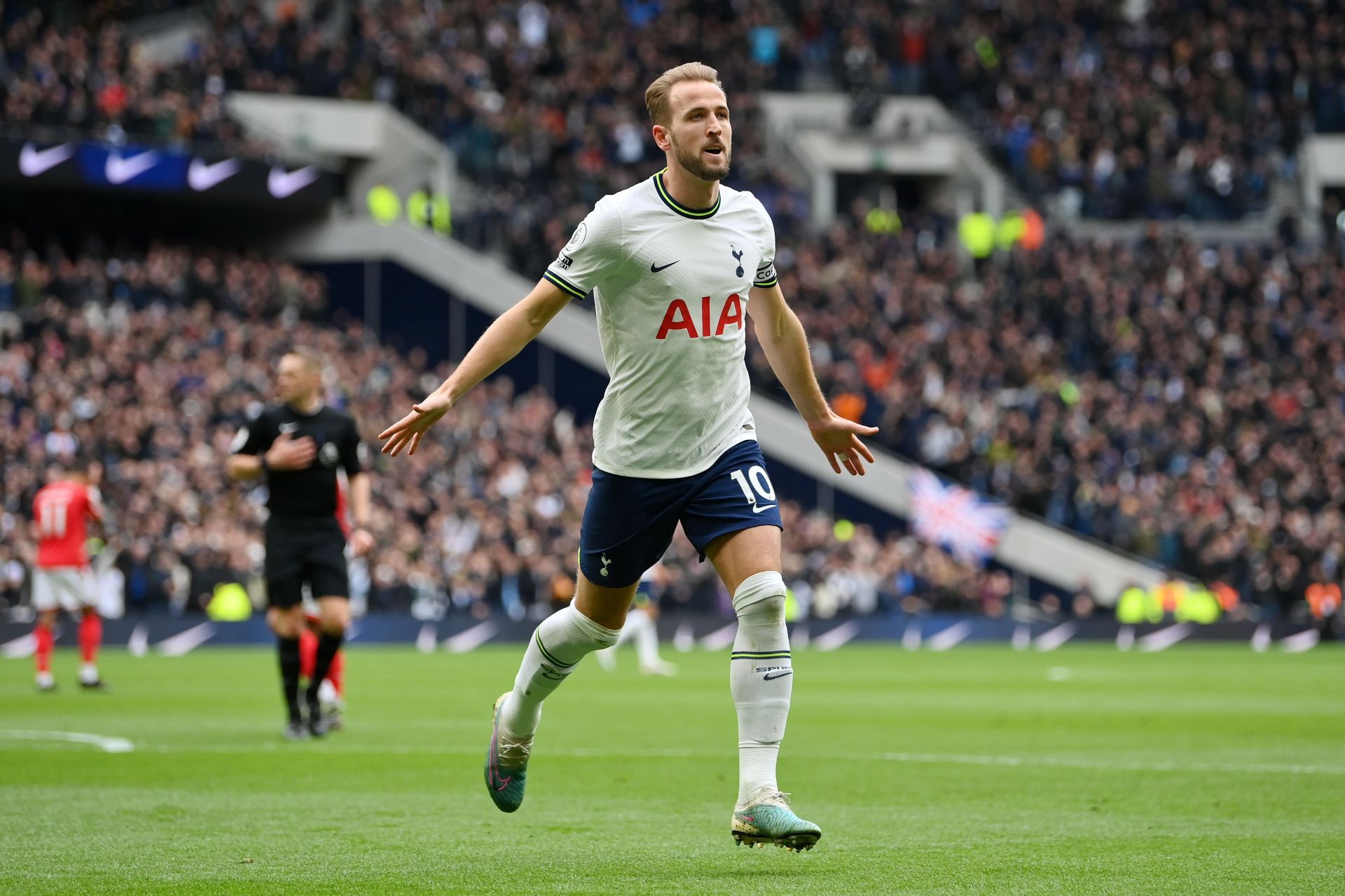 Tottenham Hotspur v Nottingham Forest - Premier League