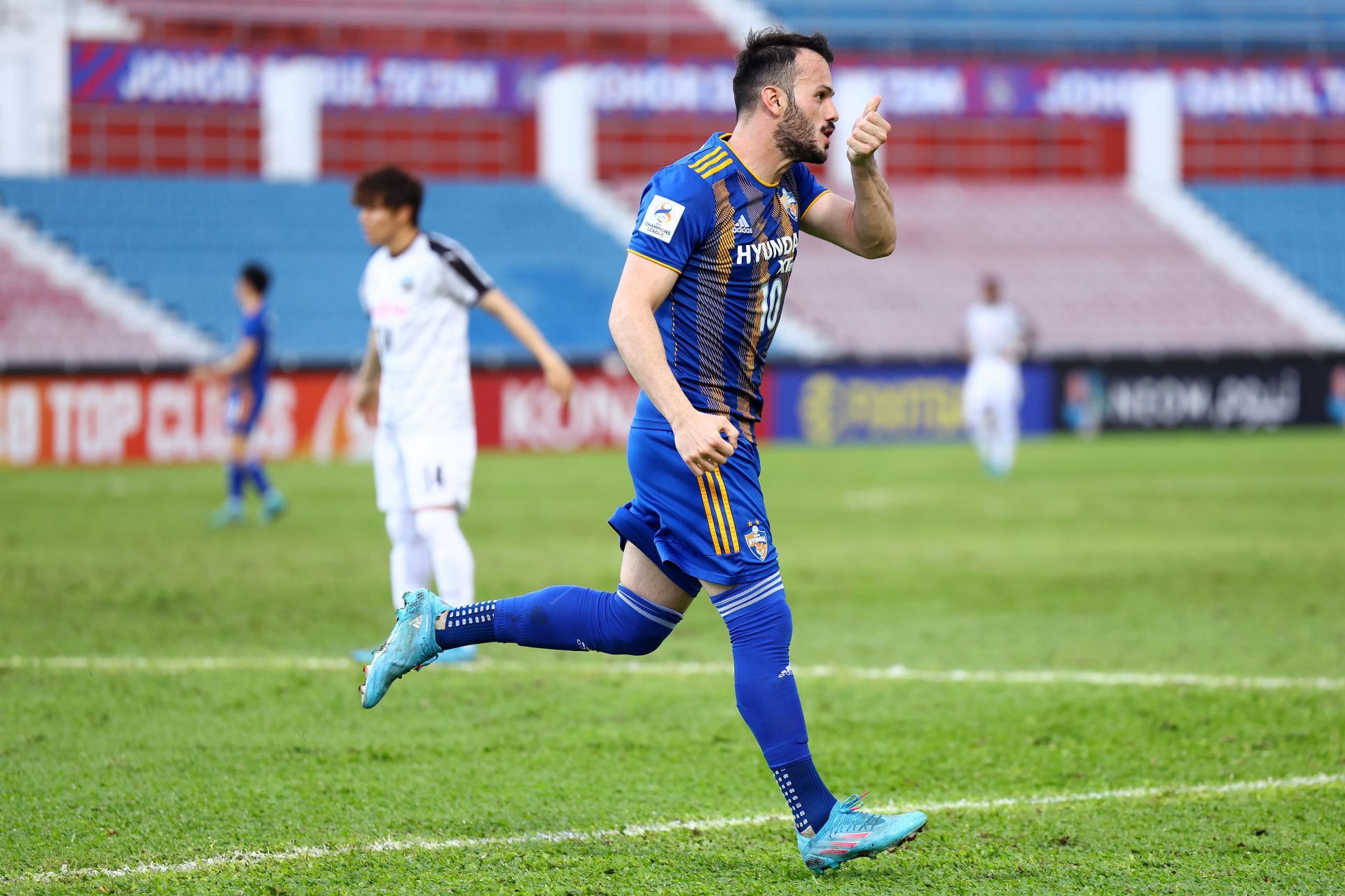 Ulsan Hyundai v Kawasaki Frontale - AFC Champions League Group I