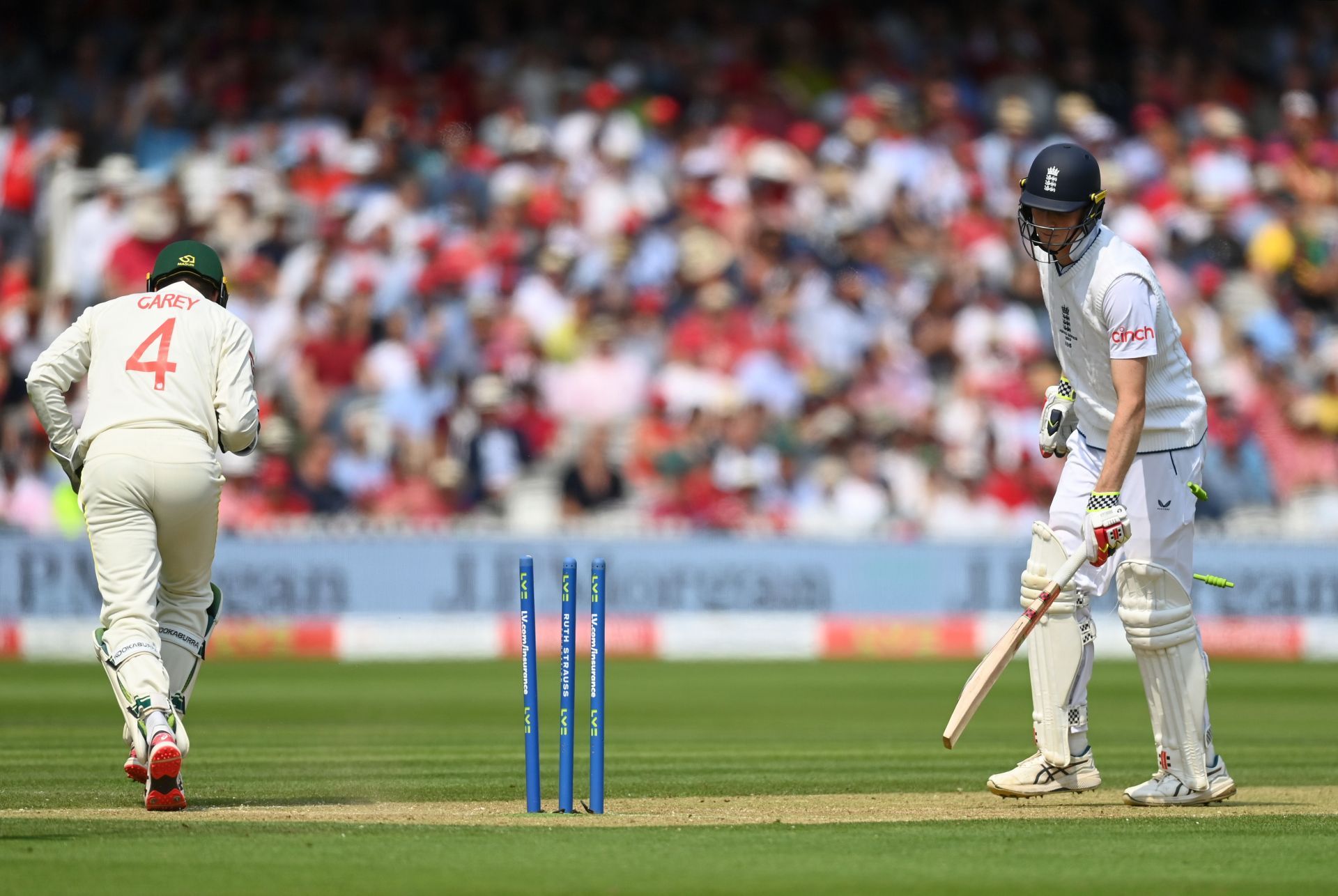 England v Australia - LV= Insurance Ashes 2nd Test Match: Day Two