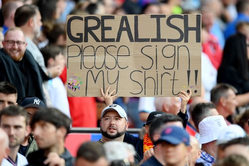 England fans hilariously chanted about Grealish's drinking.