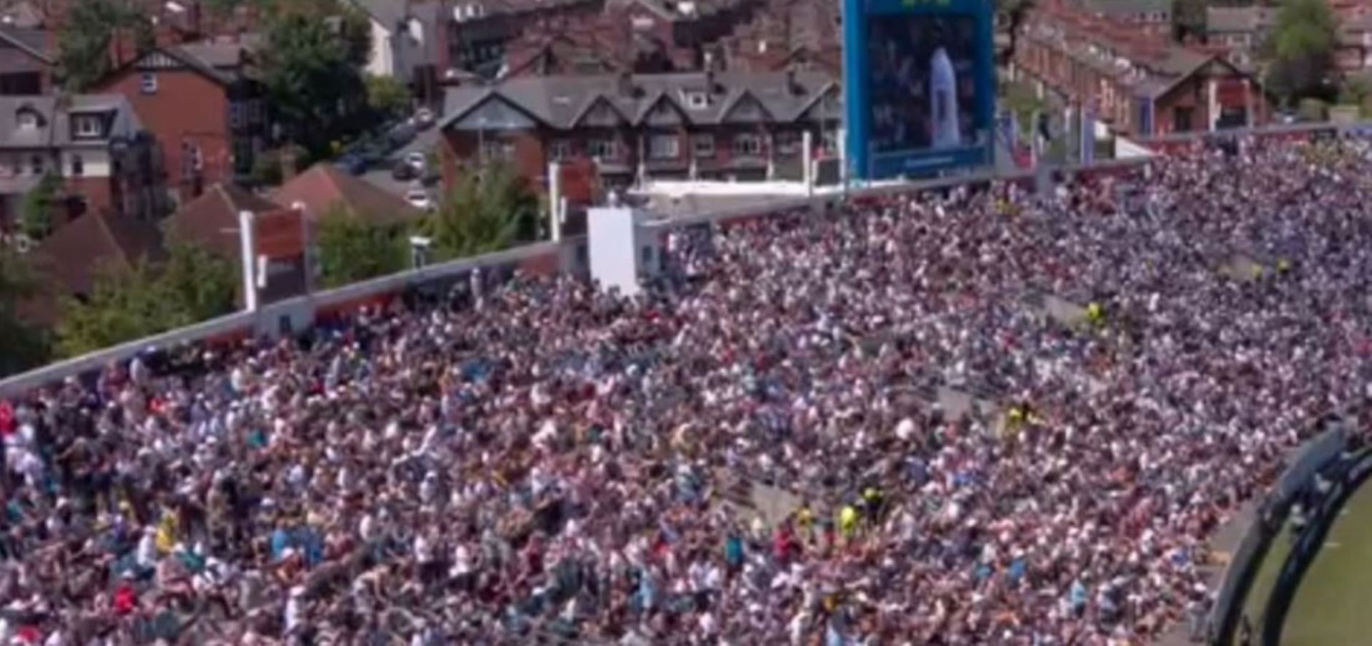 The Headingley crowd created a fantastic atmosphere throughout the third Test.