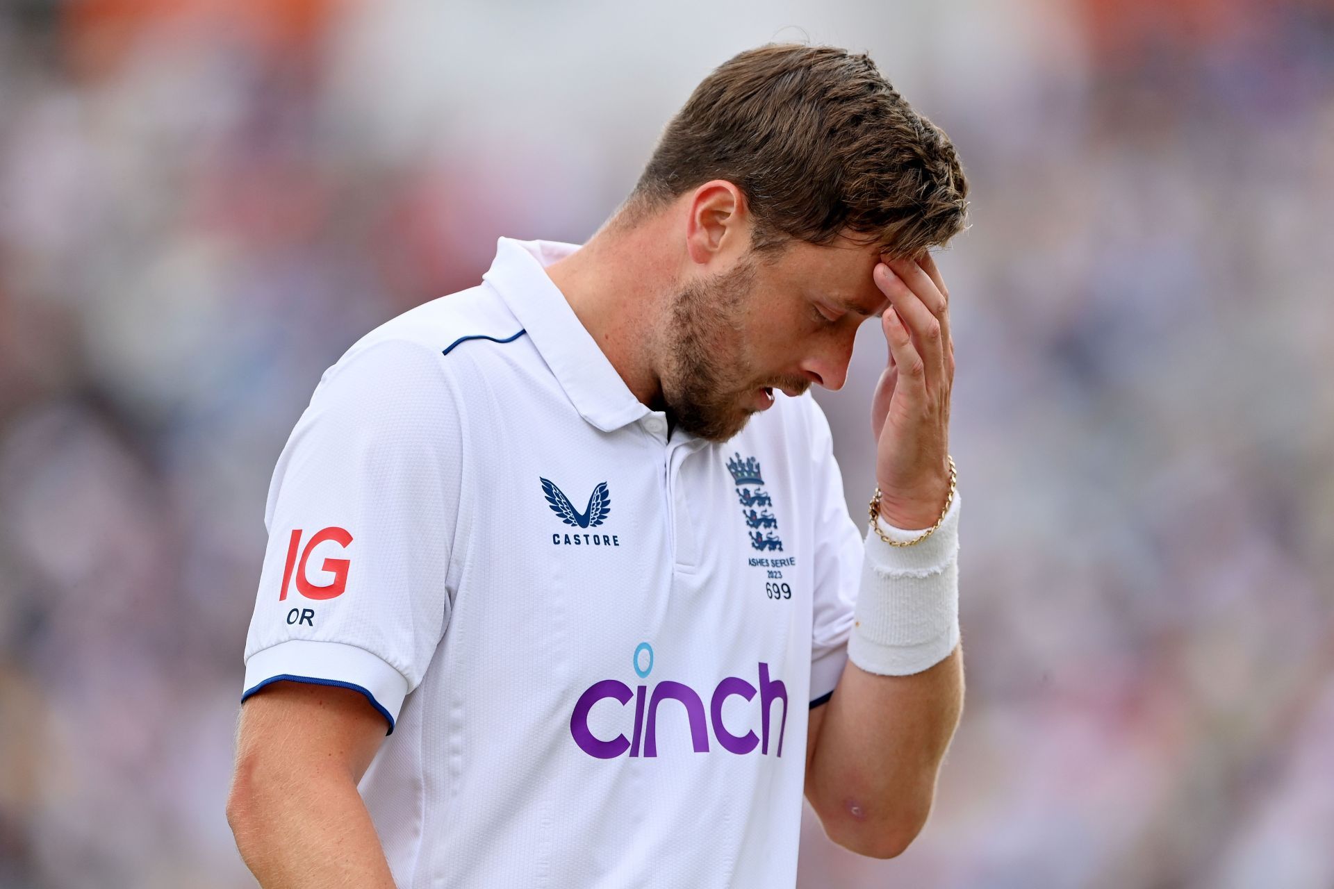 Ollie Robinson leaves the field after suffering an injury in the Leeds Test. (Pic: Getty Images)