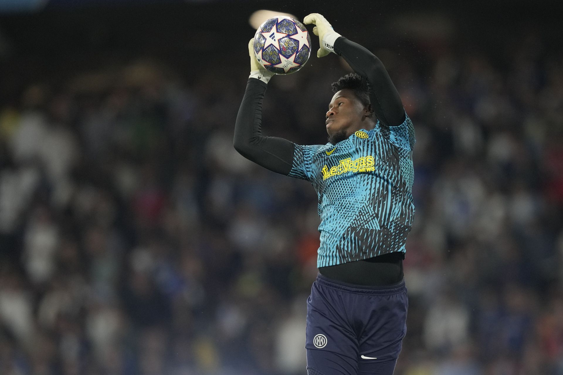 Andre Onana is edging closer to Old Trafford.