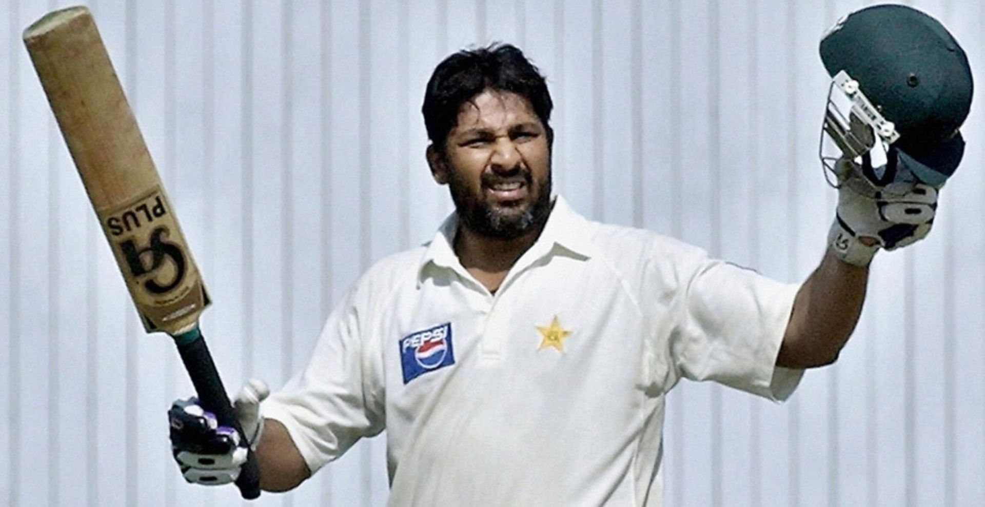 Inzamam-ul-Haq played a fine knock in his 100th Test.